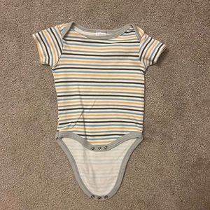 🍼Blue, Grey, and Yellow Striped Bodysuit🍼